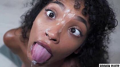 420px x 236px - Giantess vore animation: Markie Ebony Giantess 1 - ThisVid.com